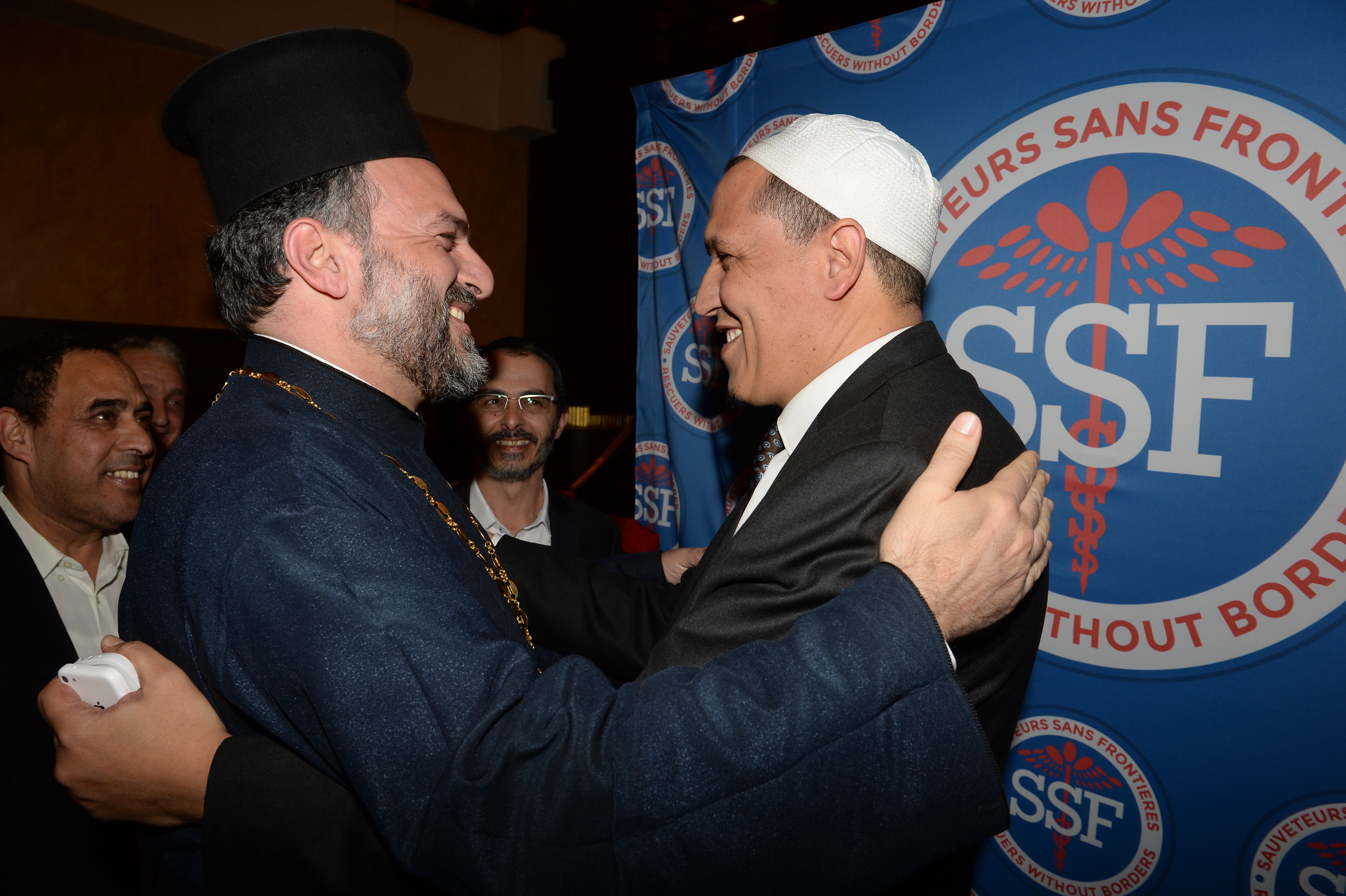 le Père Gabriel Nadaf et l' Imam hassan Chalghoumi