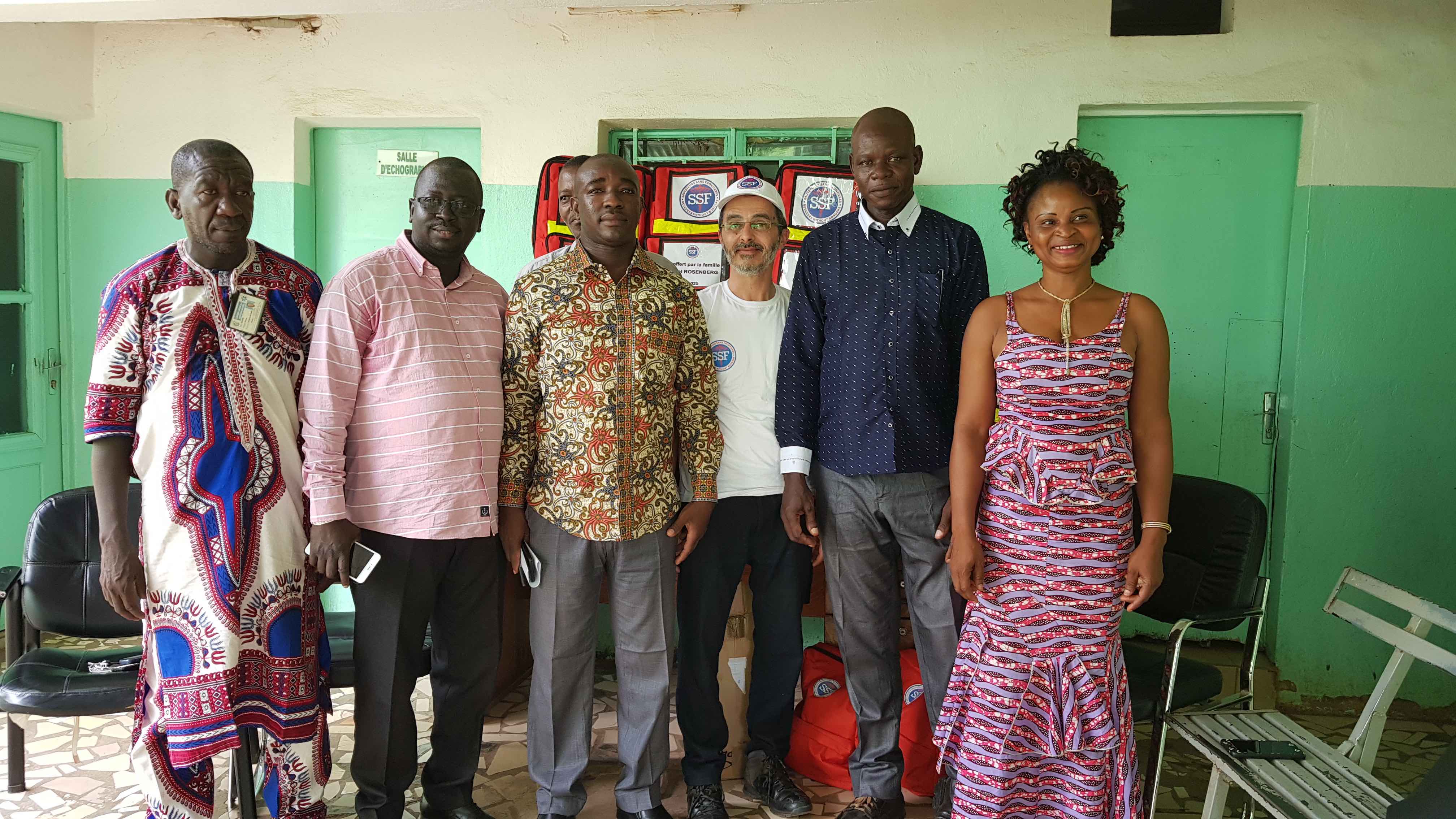 Remise de kits pour le Burkina Faso